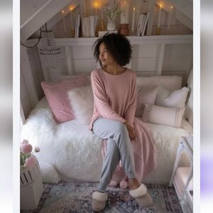 🌛LOFT Soft Pink Long Sleeve Pajama Top
